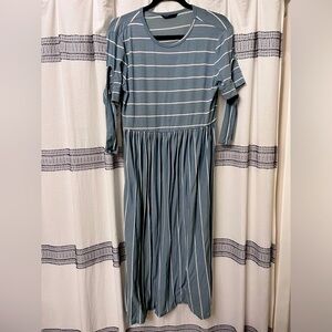 SHEIN Midi style Women’s blue and white dress